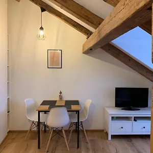  Apartment Schöne, Zentrale 1-zimmer-wohnung In Der Altstadt