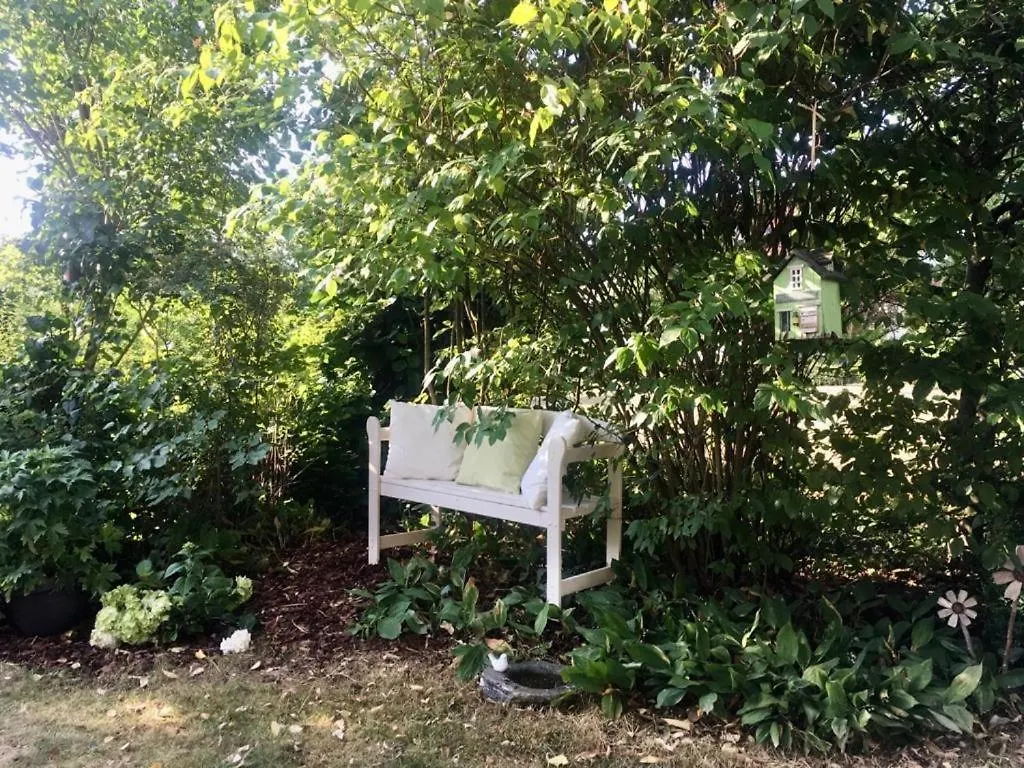 Apartment Schoene Gartenwohnung Im Seenland Wackersdorf